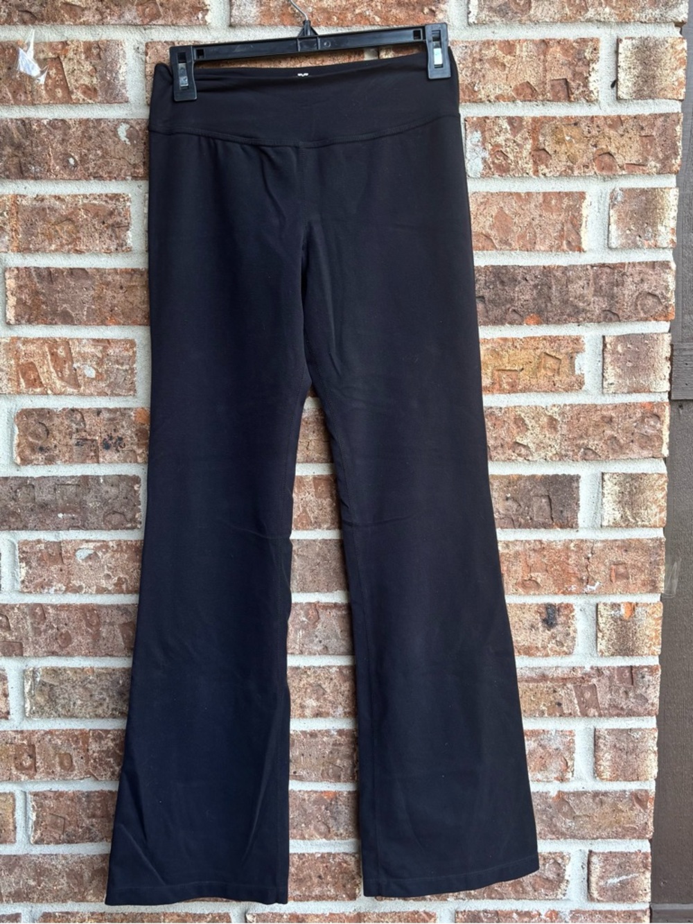 Beyond Yoga fila Black Flare Leggings